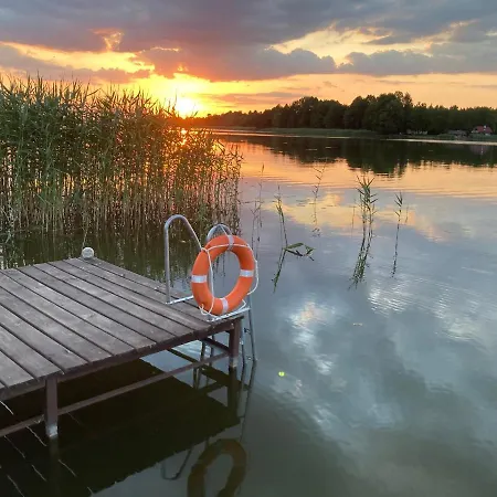 Resort-bon Turystyczny,15m Od Brzegu,widok Na Jezioro,ogrzewanie,wi-fi Lodge Makosieje